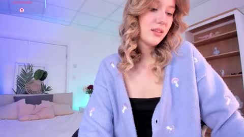 Snapshot of synrix chatting on October 30, 8:16 am Ellie online show from October 30, 8:16 am