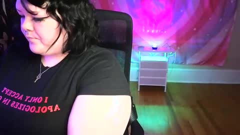 Snapshot of t0rchfairy710 chatting on February 9, 2:06 am Goddess Flame online show from February 9, 2:06 am