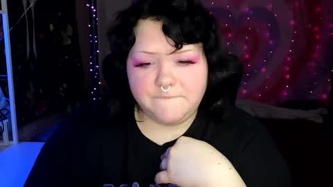 Snapshot of t0rchfairy710 chatting on January 22, 1:53 am Goddess Flame online show from January 22, 1:53 am