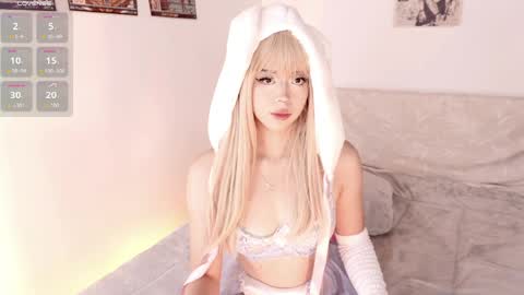 Nice to meet you I am Mia3 online show from April 5, 7:46 pm