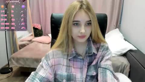 Taisia online show from March 23, 9:15 am