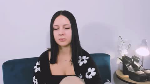 taliasensitive online show from January 8, 12:42 pm