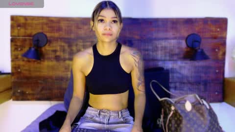    online show from April 9, 10:20 am