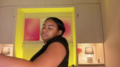 Tami online show from April 18, 7:40 pm