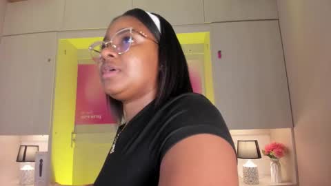 Tami online show from February 7, 8:56 pm