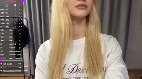Melissa online show from May 31, 6:09 pm