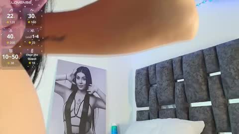 Tania online show from December 18, 1:49 pm