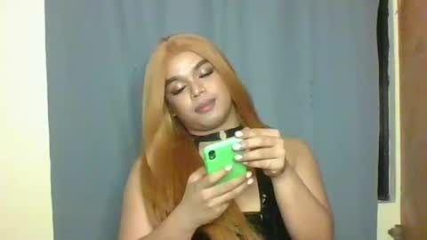 Snapshot of tarahriches chatting on October 25, 3:19 pm tarahriches online show from October 25, 3:19 pm