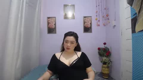 ALLIE online show from April 18, 7:07 pm