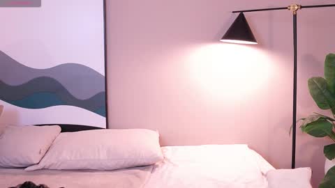 Teylor  Kim online show from November 24, 6:43 pm