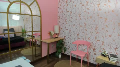 Taylor Bennet online show from January 12, 11:59 am