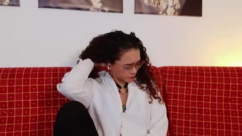 Tay Tay online show from February 5, 10:24 pm