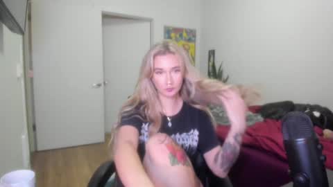 Katy online show from December 31, 1:26 am