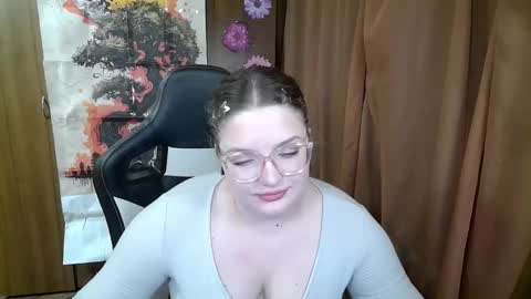 Teasing Dora online show from April 19, 6:10 pm