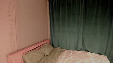 Snapshot of tempt_for_you chatting on January 17, 12:42 pm Megan online show from January 17, 12:42 pm