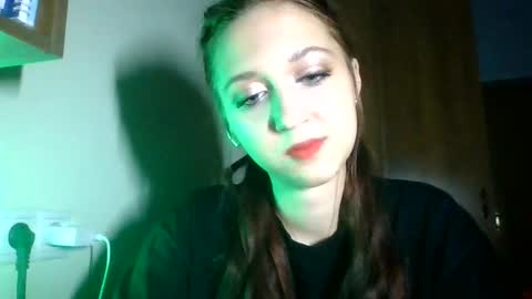 Snapshot of temptingvision chatting on March 5, 8:44 pm temptingvision online show from March 5, 8:44 pm