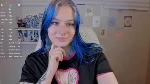 Snapshot of tender__kitty chatting on September 30, 2:12 pm Sue online show from September 30, 2:12 pm