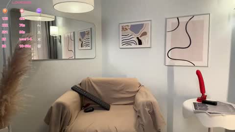 Amelie online show from December 19, 12:52 pm