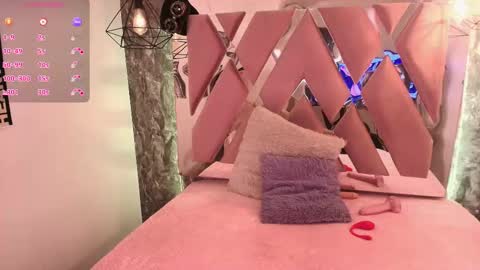 Terra Elowen online show from October 22, 11:37 am