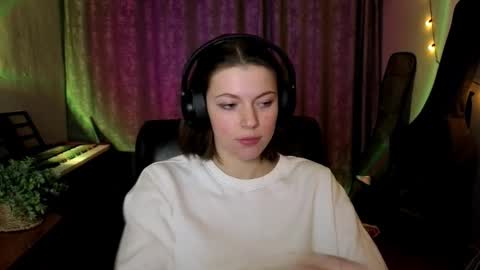 Anny Simpson online show from February 20, 7:04 pm