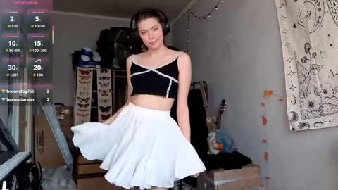 Anny Simpson online show from November 15, 5:30 am