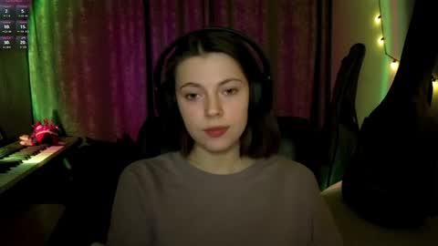 Anny Simpson online show from April 1, 8:06 pm