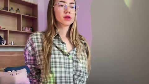 tessa_calmness online show from April 20, 2:47 am