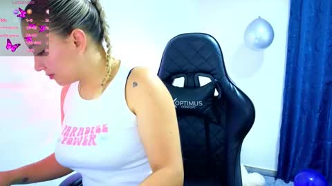 Tessy online show from November 8, 4:12 pm