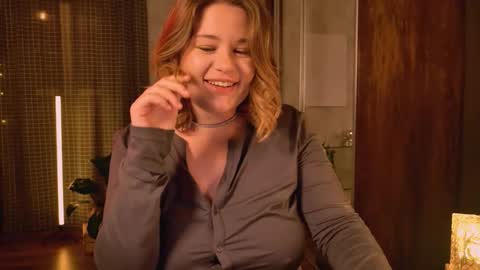 Snapshot of tesspleasure chatting on October 1, 7:30 pm TESSA online show from October 1, 7:30 pm