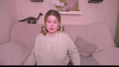 Snapshot of tesspleasure chatting on December 30, 3:25 am TESSA online show from December 30, 3:25 am