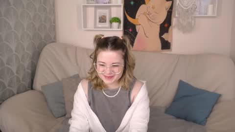 Snapshot of tesspleasure chatting on December 28, 3:26 am TESSA online show from December 28, 3:26 am