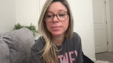 Daphne Summers online show from November 11, 3:42 pm