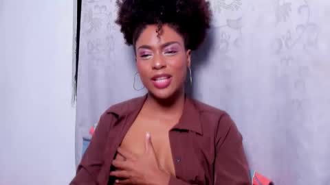 thaimy_ online show from November 15, 2:34 am