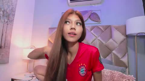 Thalya online show from March 4, 12:12 pm