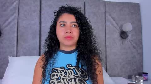 thara webstter online show from December 22, 11:35 am