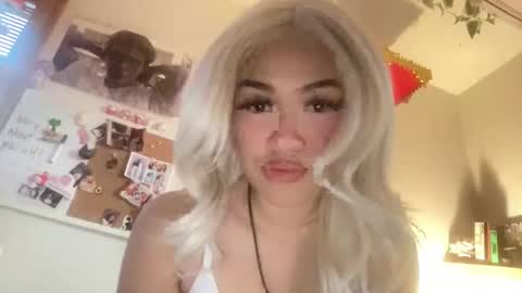 thatonethickasian online show from April 11, 12:17 am