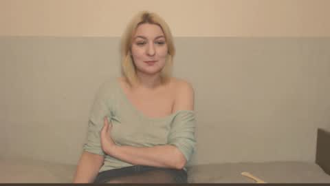 Snapshot of the_basic_instinctt chatting on October 29, 12:26 am Eva online show from October 29, 12:26 am