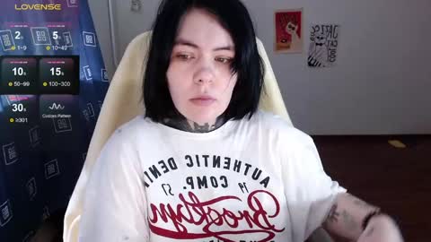 the_ice_owl online show from April 8, 5:20 am