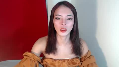 thea121698 online show from October 2, 9:47 am