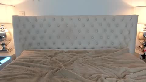 Jessica online show from March 26, 2:30 pm