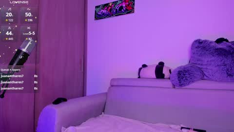 Alicia Alikath  online show from September 9, 10:53 pm