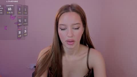 Olivia online show from June 6, 8:37 pm