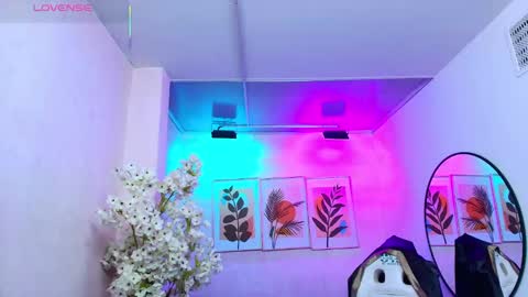 Theia  online show from November 24, 12:29 pm