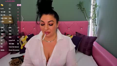 theonerosegoddes online show from February 27, 8:19 pm