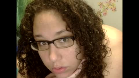 Amelia online show from April 26, 6:49 pm