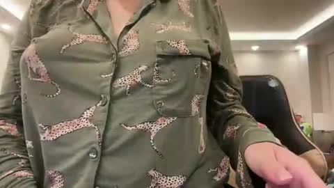 therealcamilabaddie online show from November 23, 6:27 am