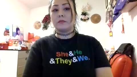 thickassazn93 online show from October 26, 12:39 am