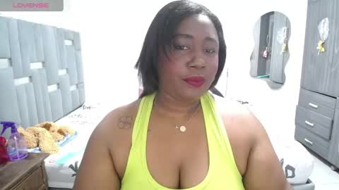 XIOMARA  online show from March 9, 6:49 am