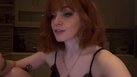 Sarra Rhies online show from February 5, 8:12 pm