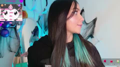 Tiana Le online show from October 22, 3:33 am